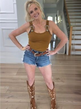 Meet your Posher, Rebecca